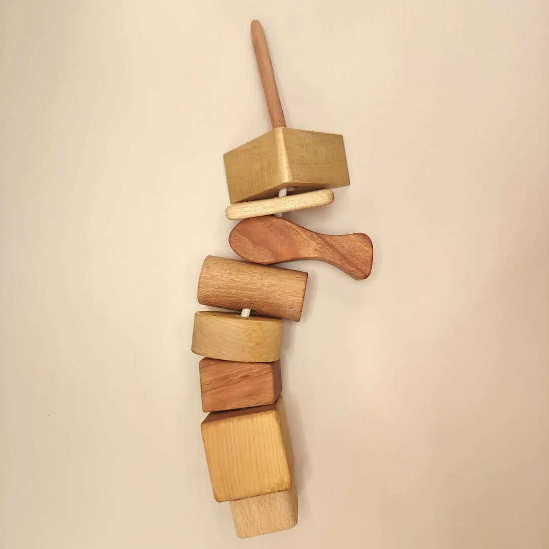 KAWI Senso, sieben Holzformen aus vier Holzarten 